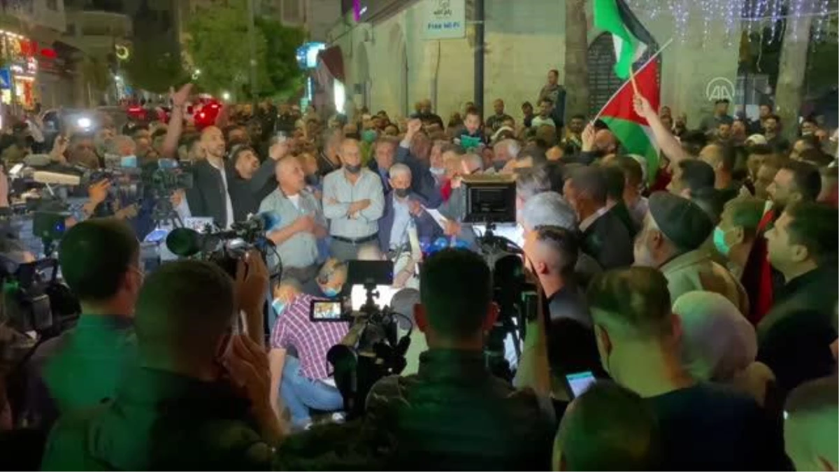 Filistin Devlet Başkanı Abbas\'ın seçime ilişkin açıklamaları protesto edildi