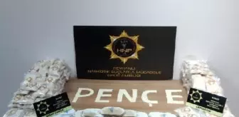 Hatay'da, araçta 149 bin uyuşturucu hap ve 5 kilo esrar ele geçirildi