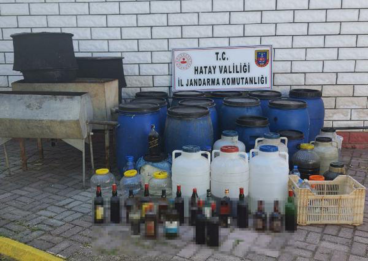 Hatay\'da sahte içki operasyonu: 4 gözaltı