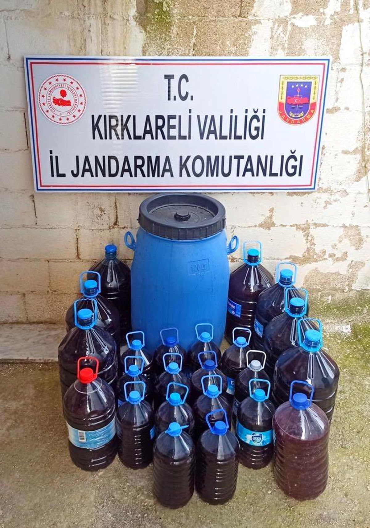 Kırklareli\'nde 550 litre kaçak içki ele geçirildi