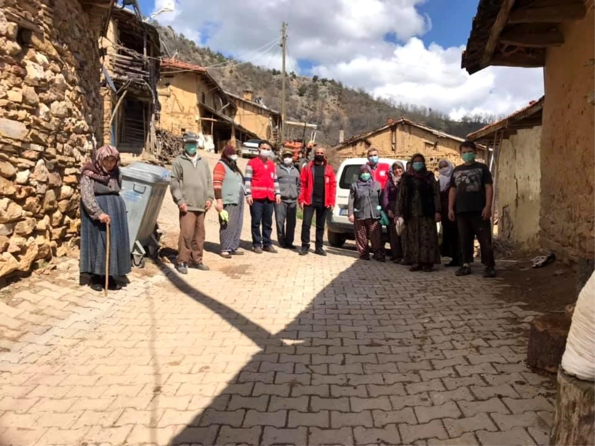 Kızılay\'dan Köylerde ihtiyaç sahibi ailelere yardım eli