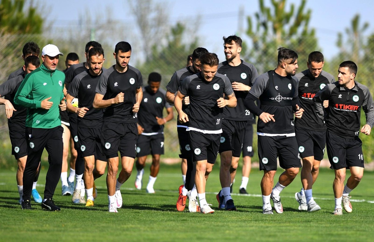 Konyaspor\'da Fatih Karagümrük maçı hazırlıkları devam ediyor