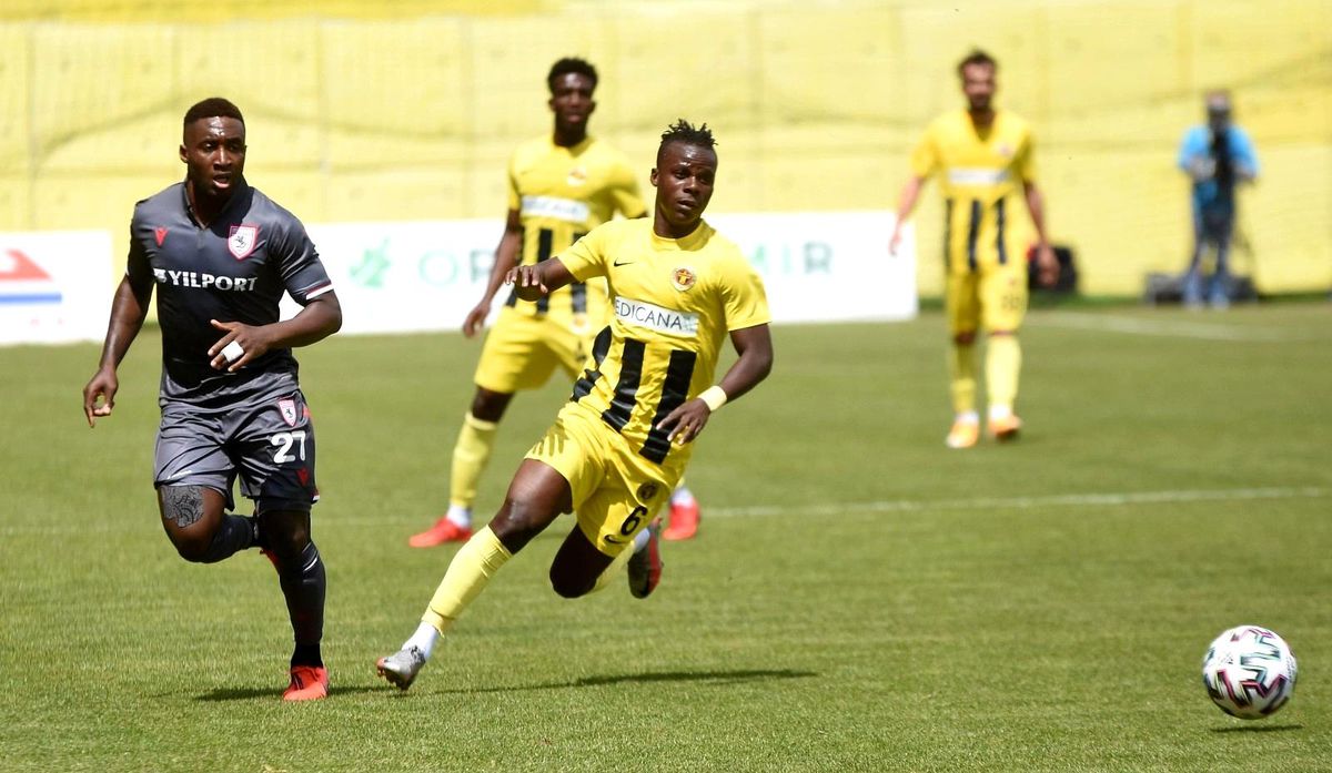 Menemenspor\'da Adamu kadro dışı bırakıldı