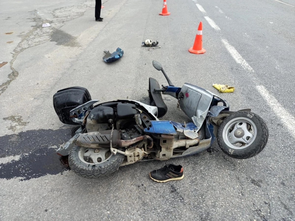 Son dakika haberi | Motosiklet ile otomobil kafa kafaya çarpıştı: 1 ölü
