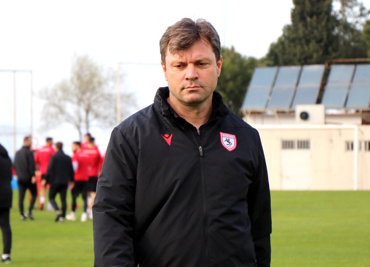 Samsunspor\'un gözü Giresunspor ve Adana Demirspor\'da