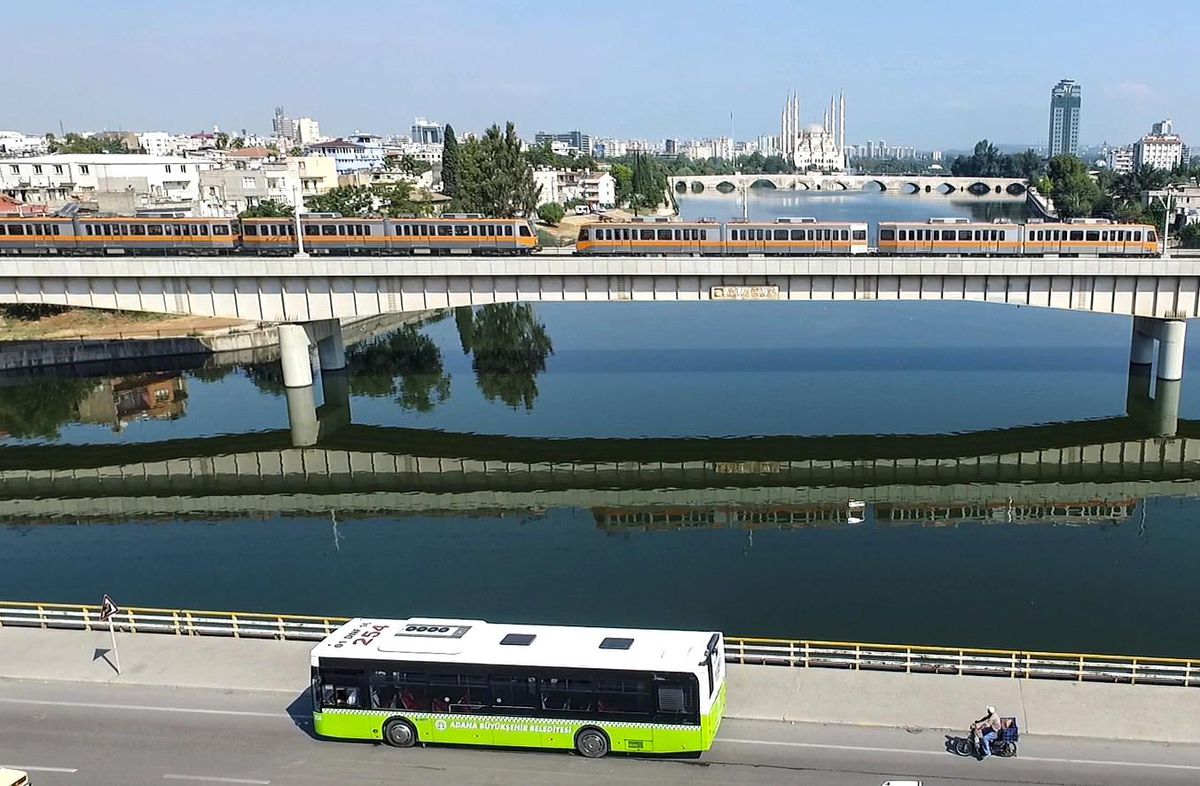 Tam kapanmada ulaşım hizmeti sürecek