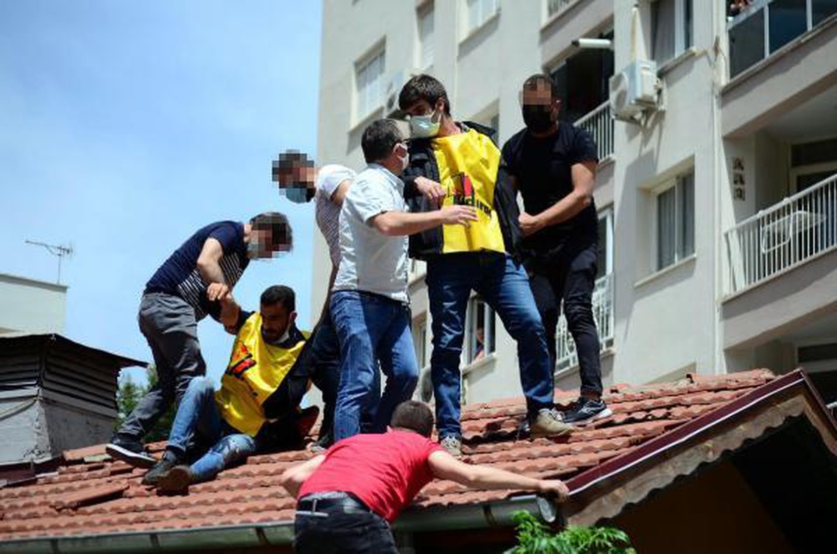 İzmir\'de izinsiz 1 Mayıs gösterilerine 20 gözaltı (3)