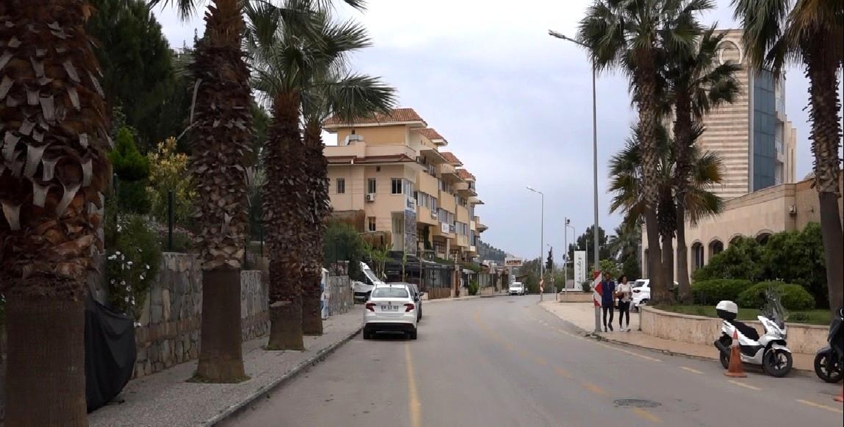 Kuşadası\'nda otelciler kapanma sonrasından umutlu