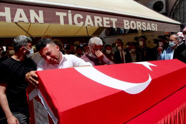 Son dakika haber: Şehit Uzman Çavuş Mehmet Kırmızı, son yolculuğuna uğurlandı
