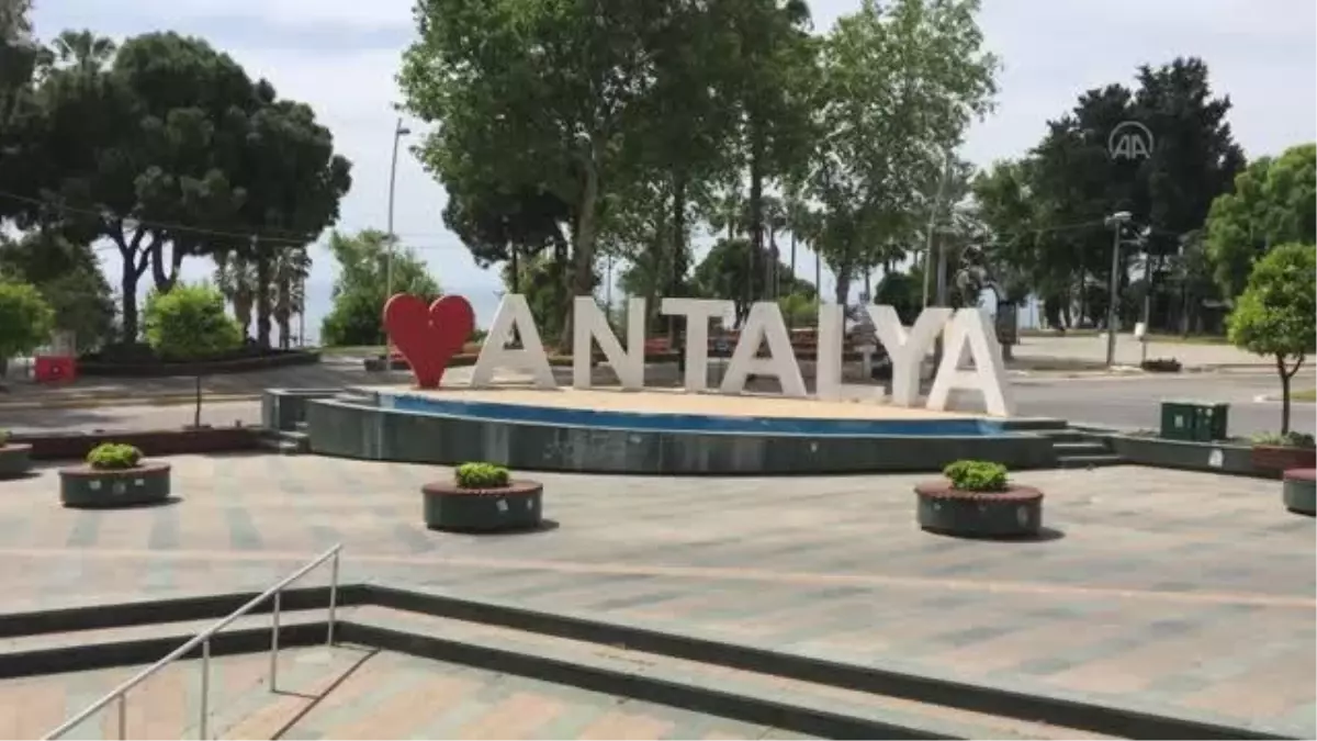 Doğu Marmara ve Batı Karadeniz\'de "tam kapanma" kısıtlamasına uyuluyor