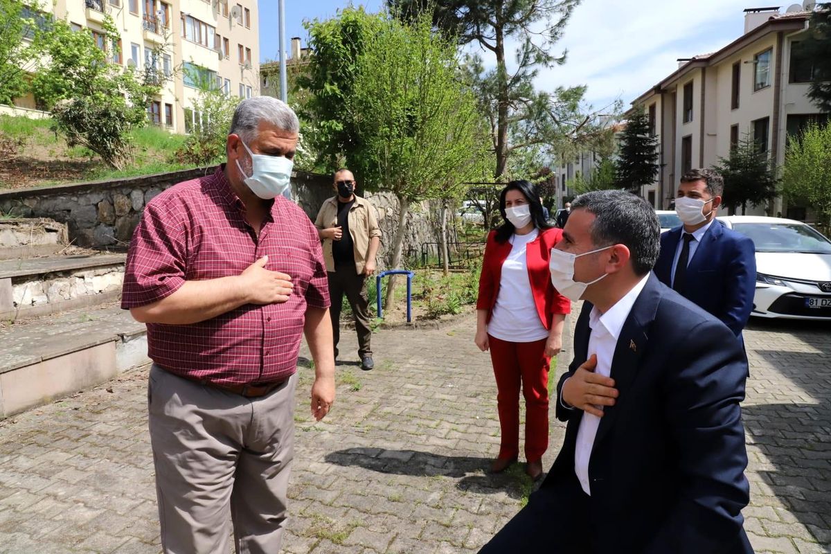Son dakika gündem: Vali Atay şehit ailesini ziyaret etti
