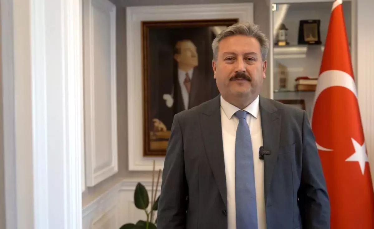 Başkan Palancıoğlu: "3 Mayıs Türkçülük Gününüz kutlu olsun"