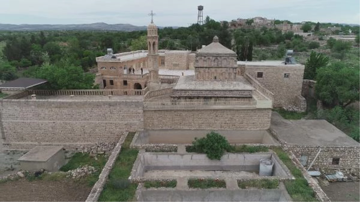 DİLLERİN, DİNLERİN BULUŞTUĞU MİDYAT\'TA UNESCO SEVİNCİ