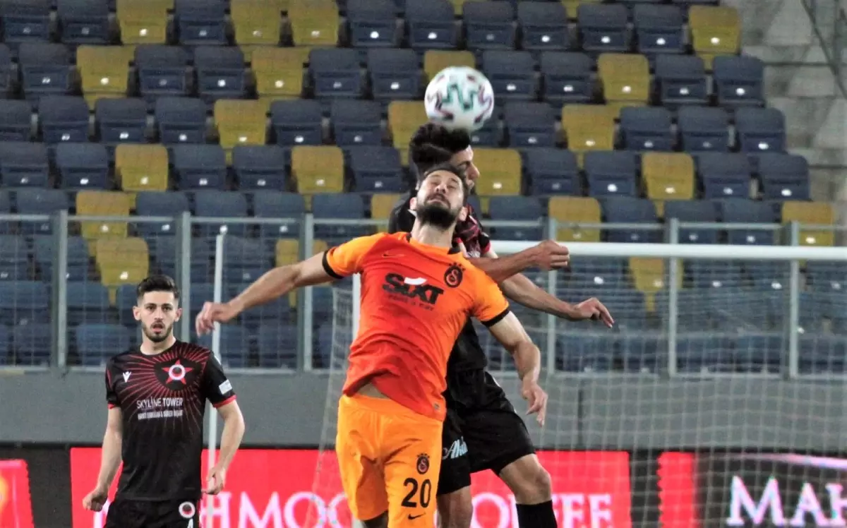 Emre Akbaba gollerine Ankara'da da devam etti