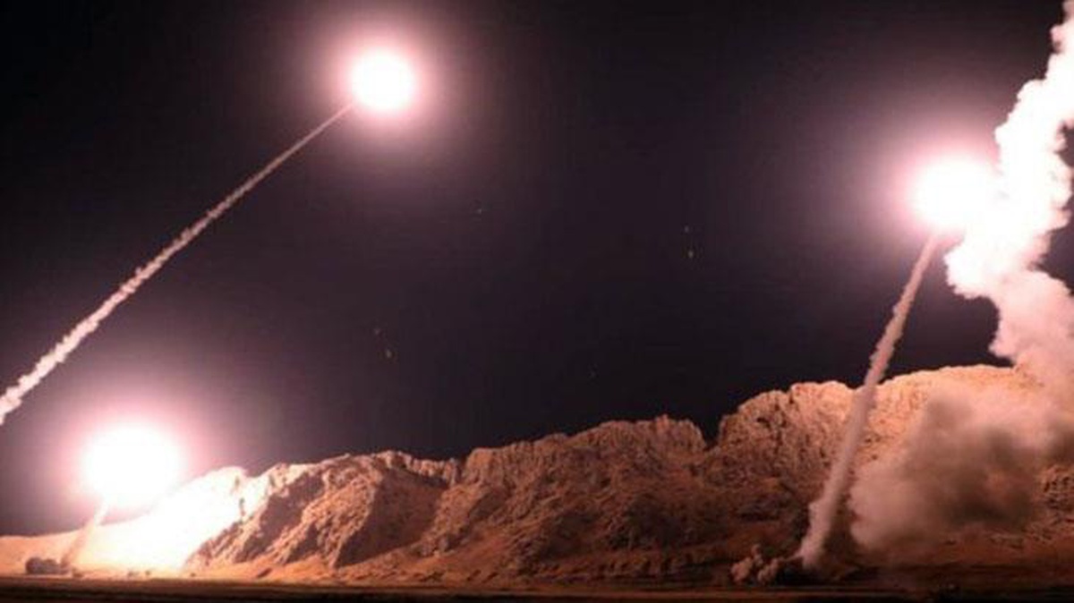 Irak\'ta ABD öncülüğündeki koalisyon güçlerine ait üsse roketli saldırı