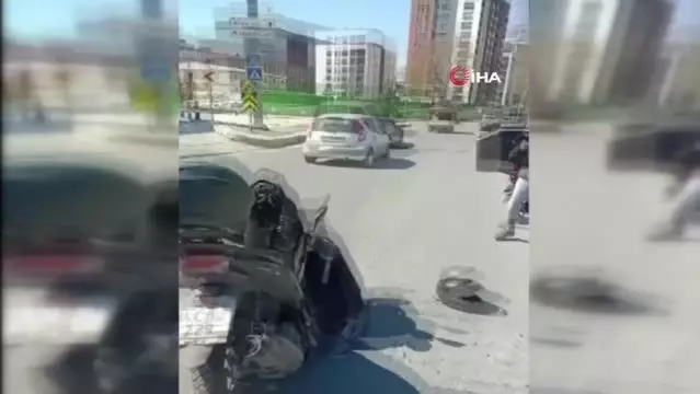 Son dakika haber! İstanbul'da rögara düşerek ölümden dönen motosikletli kurye o anları anlattı Son dakika haber! İstanbul'da rögara düşerek ölümden dönen motosikletli kurye o anları anlattı