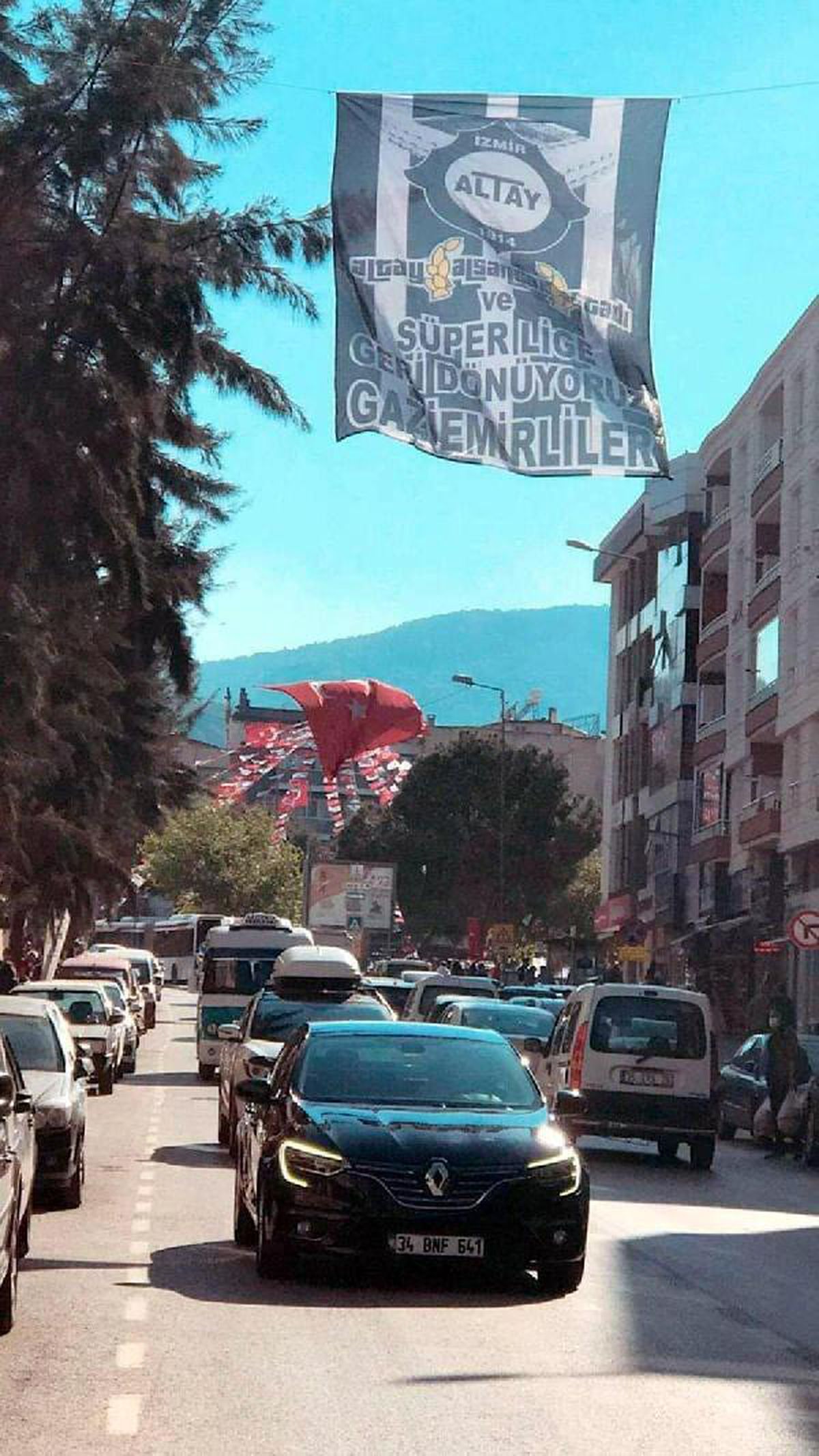Altay\'a 12\'nci adamdan bayraklı destek