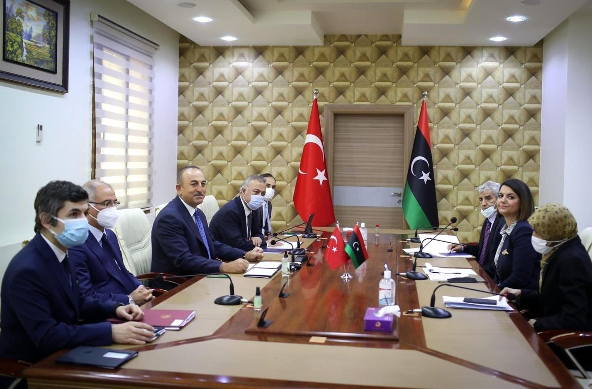 Bakan Çavuşoğlu, Libya Dışişleri Bakanı Manguş ile görüştü