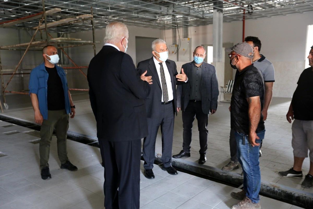 Başkan Atay, tarımsal ürün fabrikasında incelemelerde bulundu