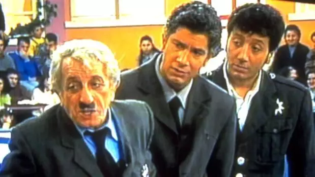 Behzat Uygur: Sahne evimiz gibiydi Behzat Uygur: Sahne evimiz gibiydi