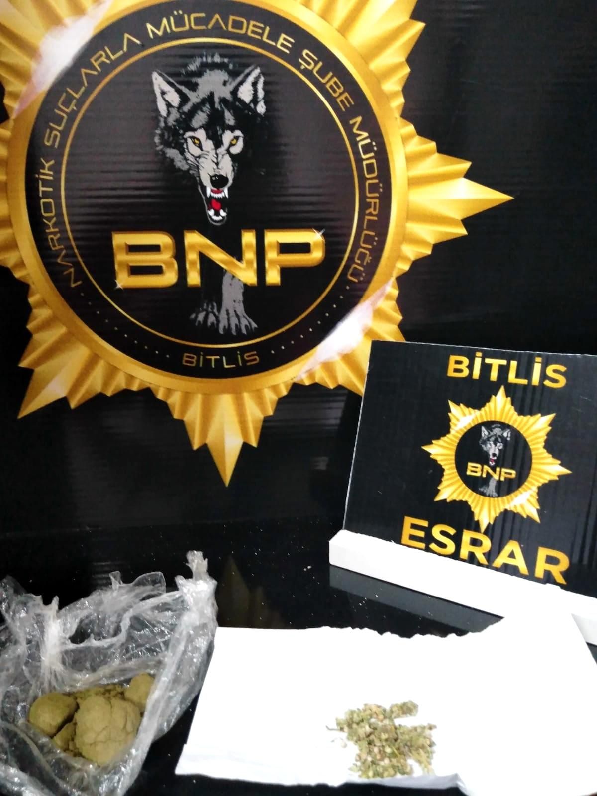 Bitlis\'te 2 şahıs ihbar üzerine uyuşturucu ile yakalandı