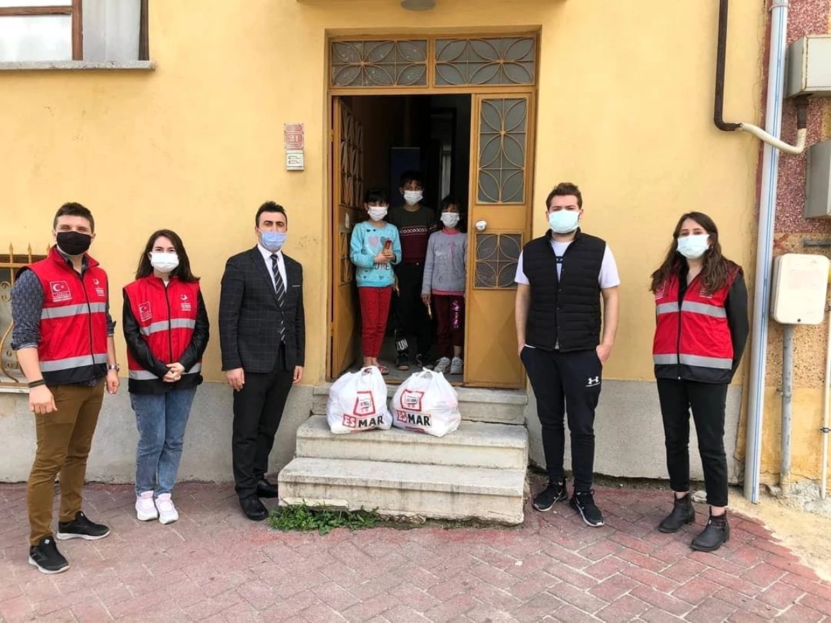 Pandemide zor durumda olan yabancı yetimlerin yardıma Göç İdaresi koştu