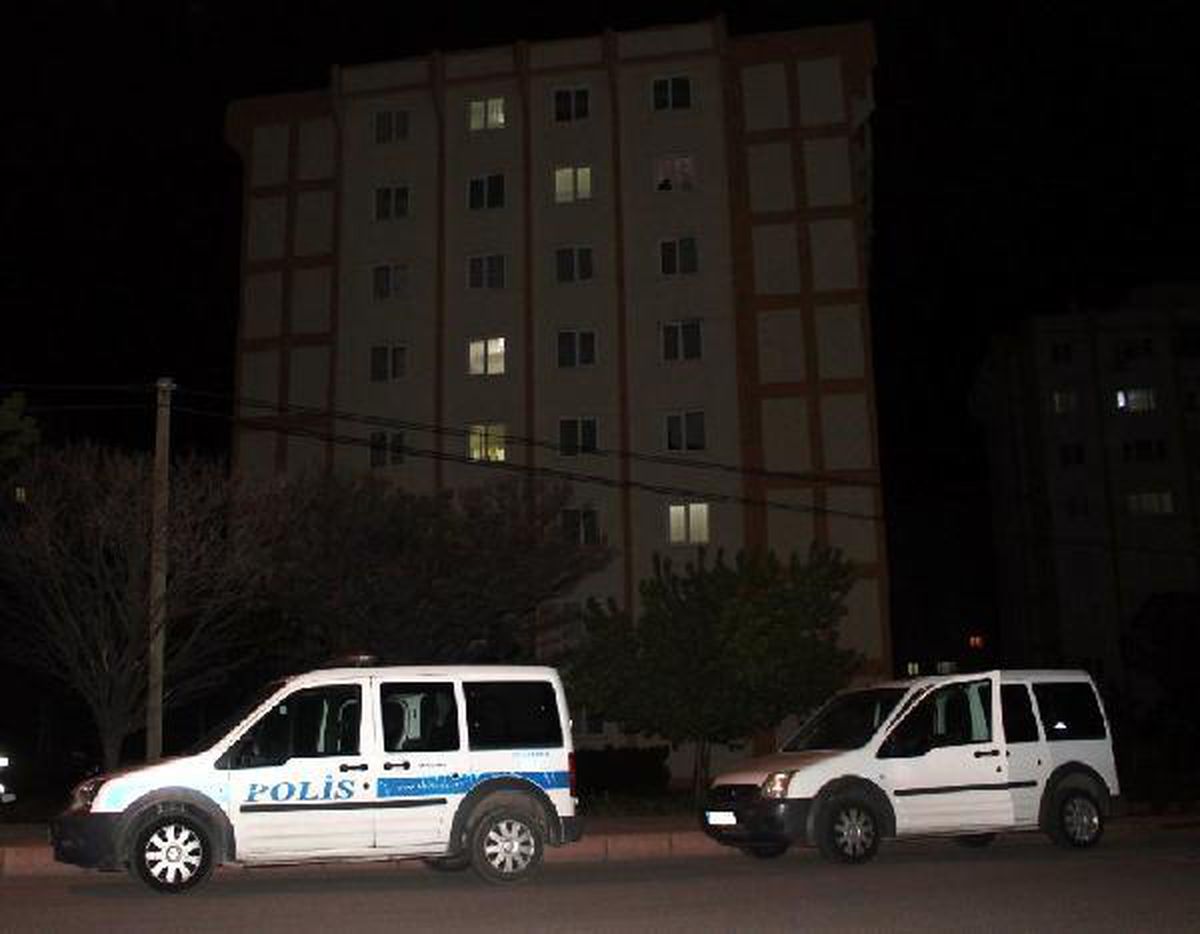 Pencereden düştü, hastanede hayatını kaybetti
