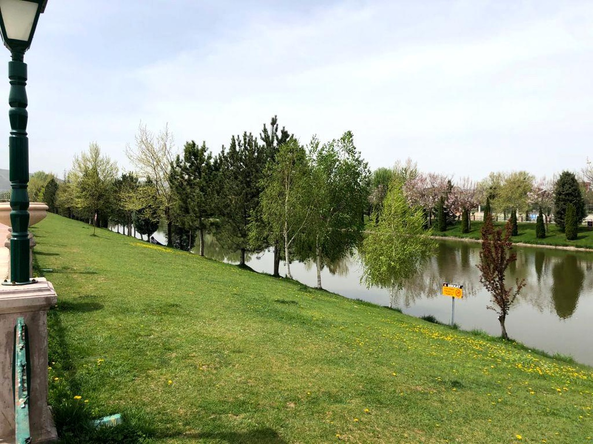 Tam kapanma Sümer Park\'taki insan yoğunluğunu bitirdi
