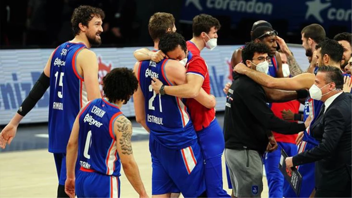 Anadolu Efes, Real Madrid\'i eleyerek Euroleague\'de Final-Four\'a kaldı