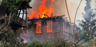 Asırlık konak kül oldu