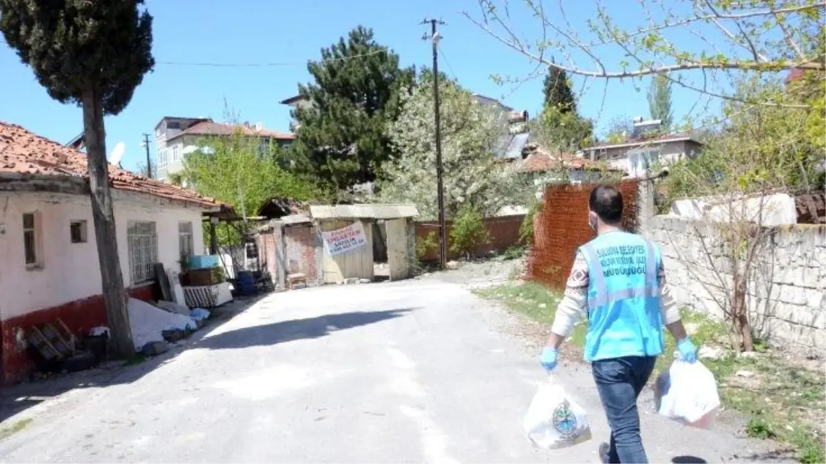 Başkan Üçok: "İhtiyaç sahibi ailelerimizin her zaman yanındayız"