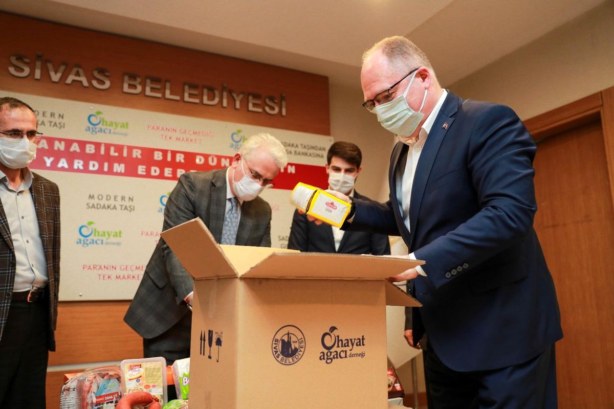 Sivas Belediyesi\'nden Ramazan desteği: 10 bin kişiye ödeme yapılacak