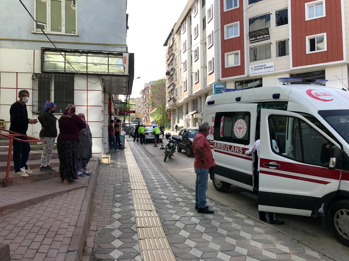 Bilecik\'te otomobilin çarptığı çocuk yaralandı
