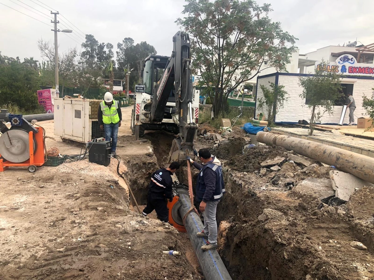 Bodrum Türkbükü\'nde kanalizasyon hattı yenileniyor