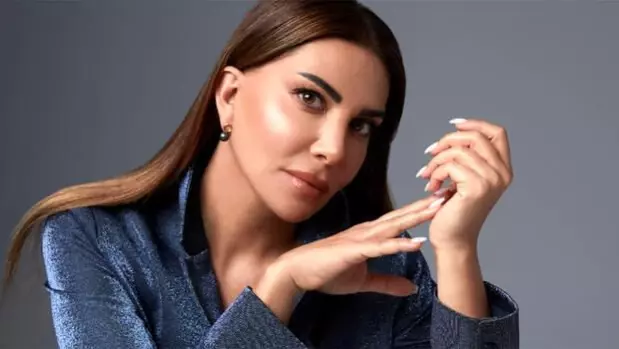 Ebru Yaşar'dan estetik itirafı: Değişmeseydim şimdi yüzüme bakmazlardı Ebru Yaşar'dan estetik itirafı: Değişmeseydim şimdi yüzüme bakmazlardı