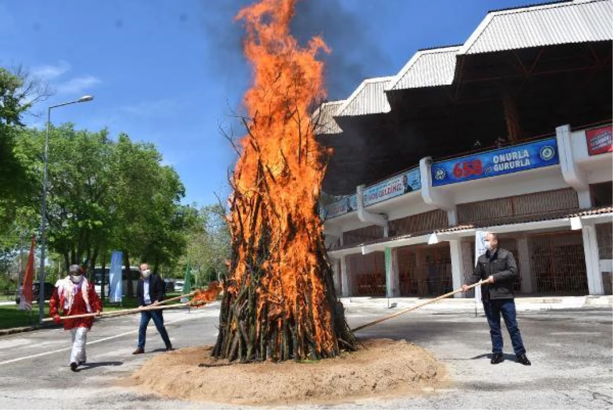 Edirne\'de 1400 yıllık \'Kakava ateşi\' bu yıl da sembolik yakılacak