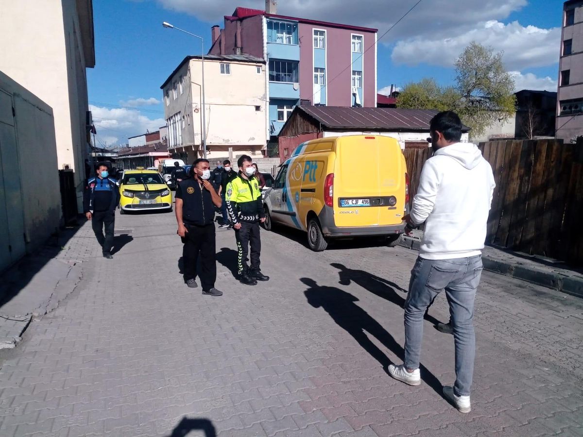 Son dakika haberi | Göle\'de polis ve zabıtadan ortak uygulama