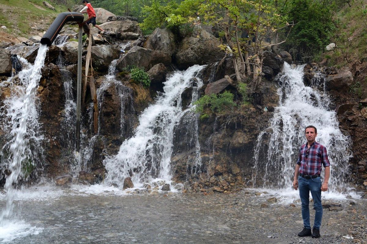 Hakkari\'deki şelaleye büyük ilgi