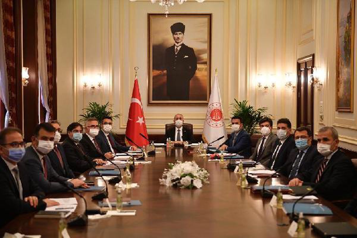 İNSAN HAKLARI EYLEM PLANI İÇİN \'TAKİP KURULU\' OLUŞTURULDU