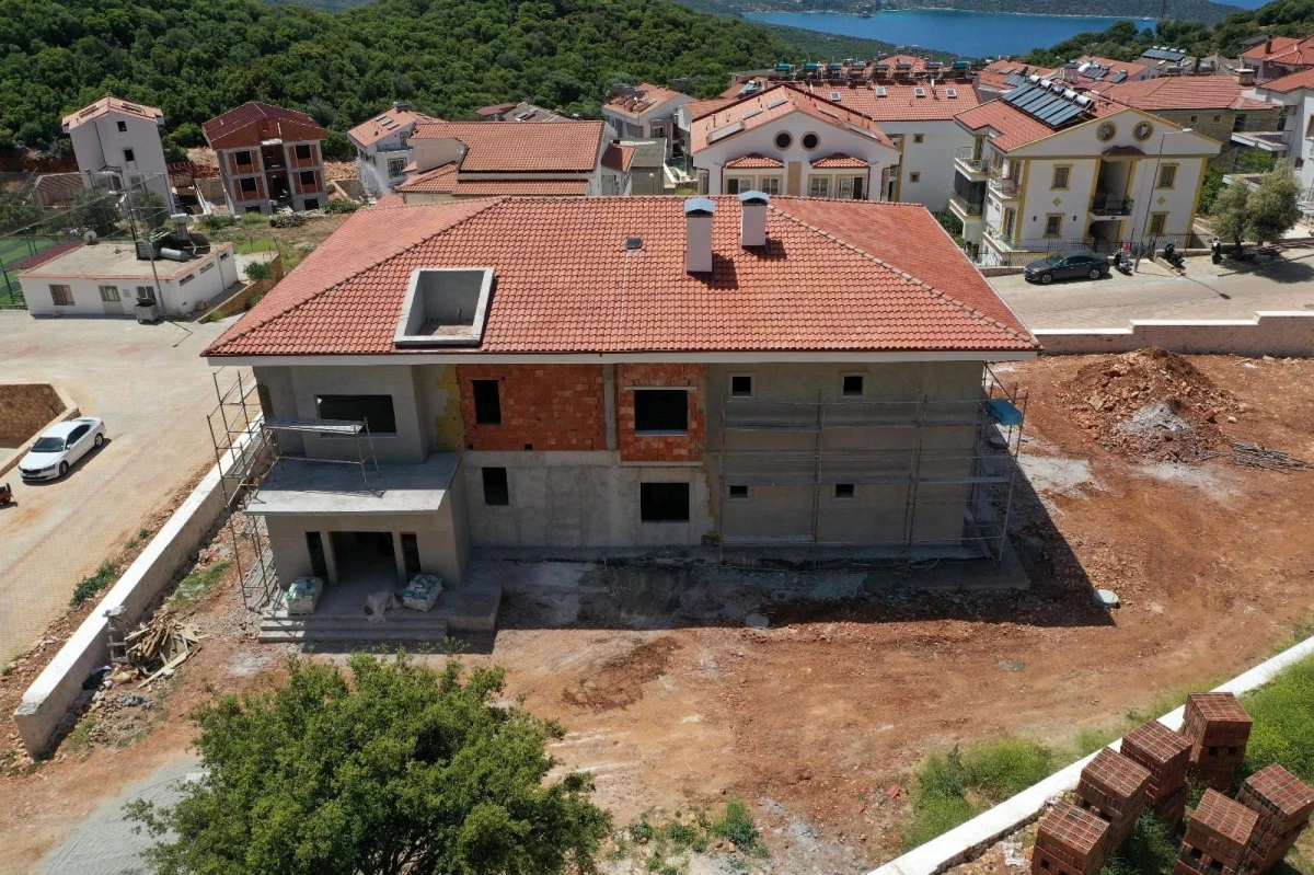 Kaş Belediyesinin Kreş ve Gündüz Bakımevi projesinde sona yaklaşılıyor
