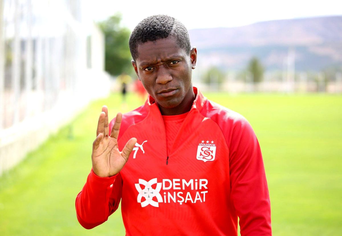 Max Gradel\'den bir ilk!