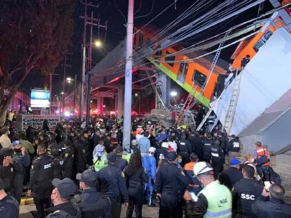 Meksika'da üst geçit faciası: 15 ölü, 70 yaralı