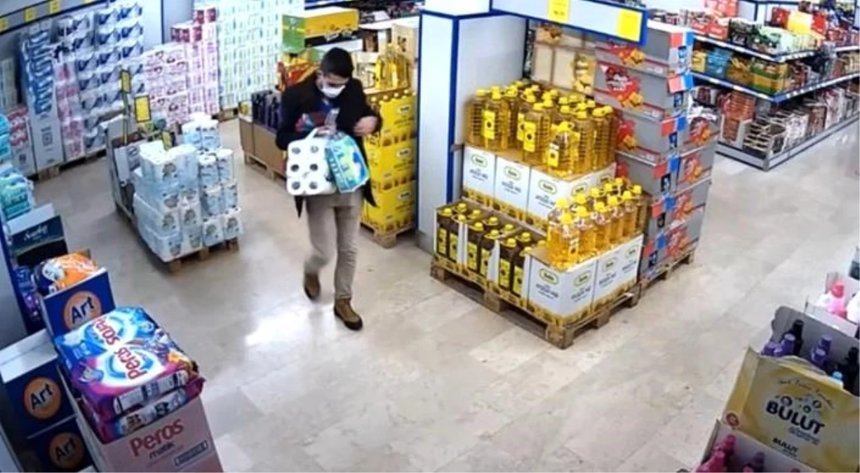 Son dakika haberi: Osmaniye\'de iki marketten kaşar peyniri ve zeytinyağı yağı çalan şüpheli güvenlik kamerasında
