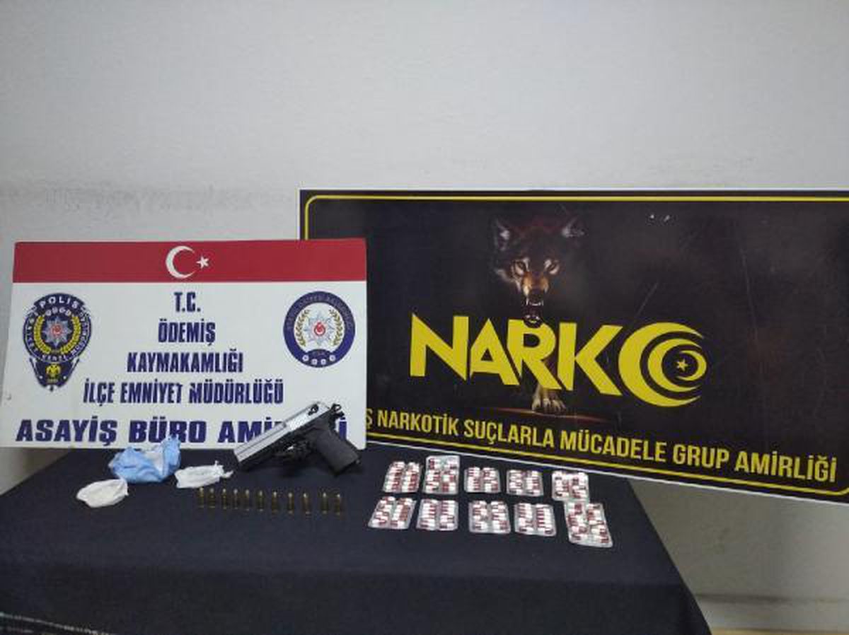 Şüphe üzerine durdurulan otomobilden uyuşturucu ve silah çıktı: 1 tutuklama