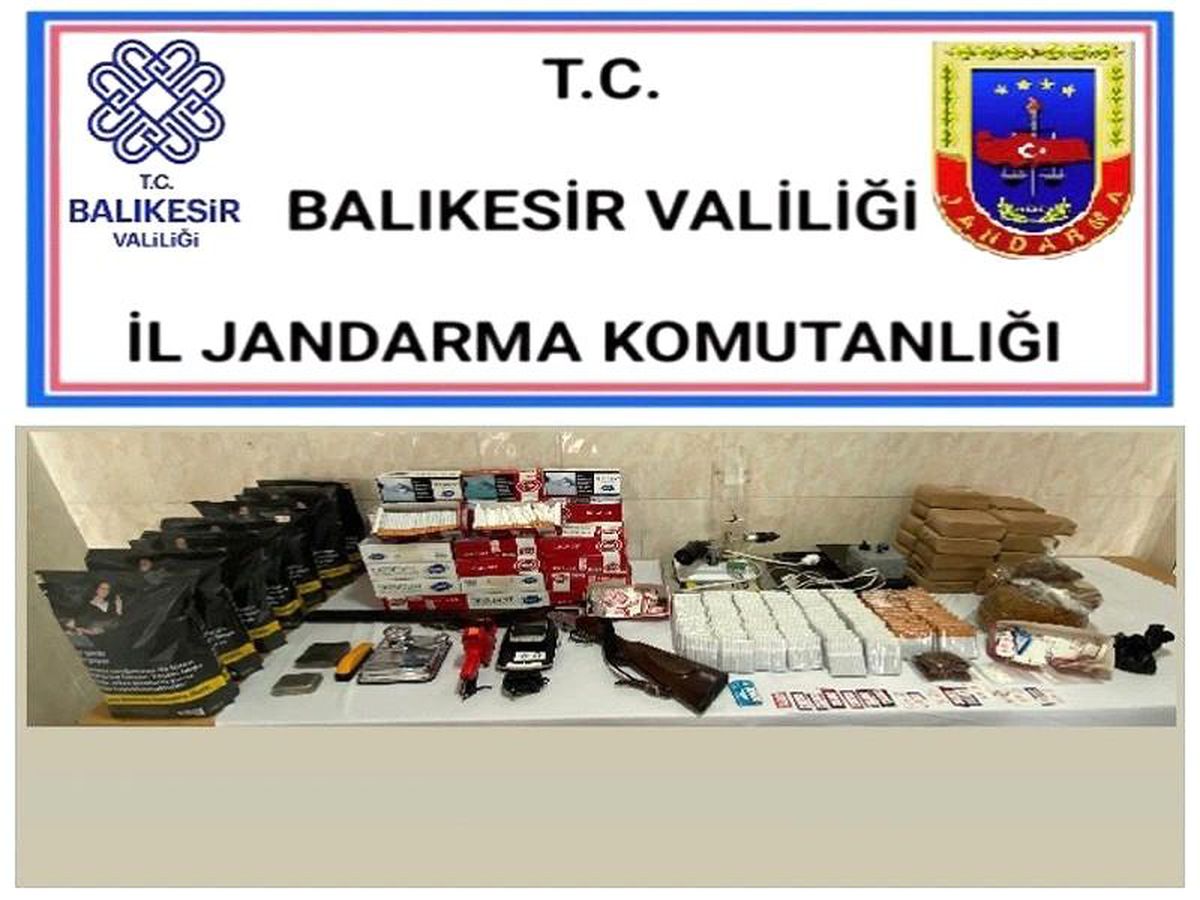 Balıkesir\'de jandarmadan kaçak tütün operasyonu