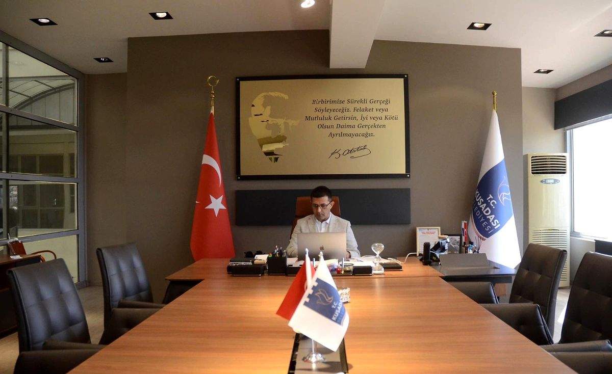 Başkan Günel, Kılıçdaroğlu\'na belediye çalışmaları hakkında bilgi verdi