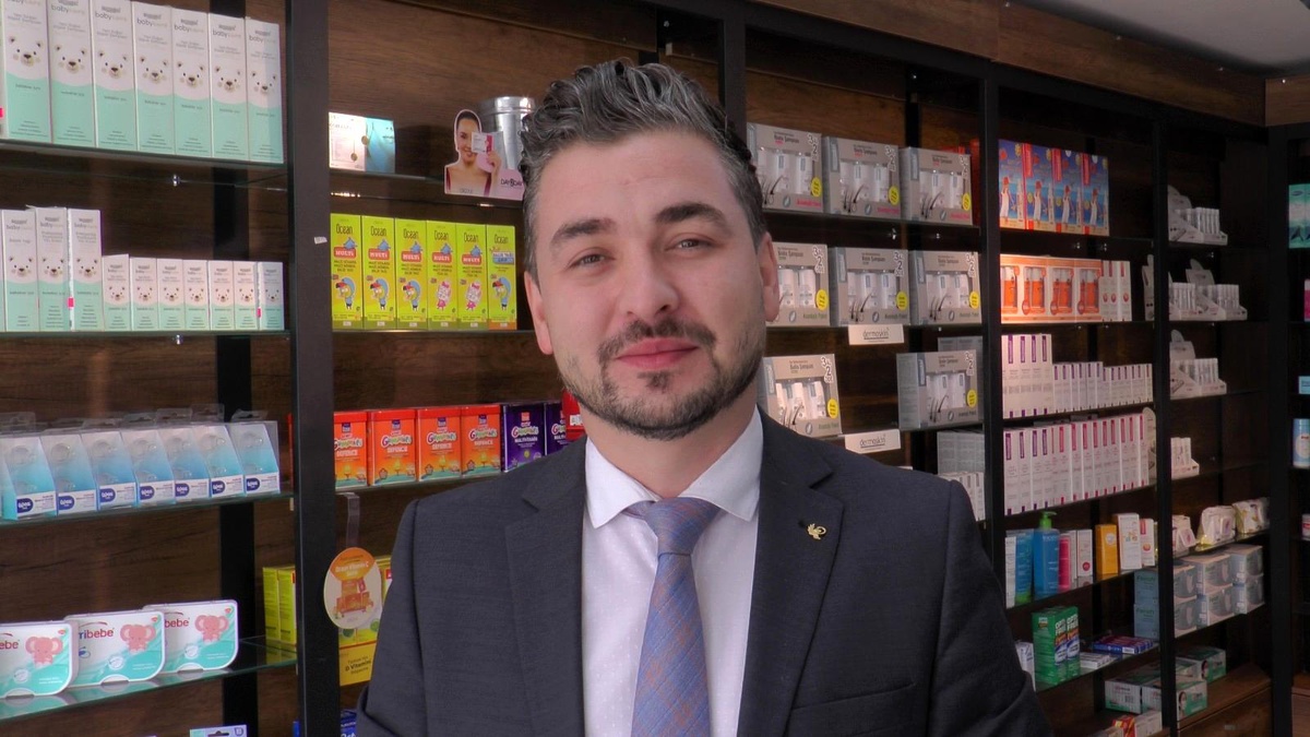 Eczacılar tam kapanmada \'tam mesai\' yapıyor