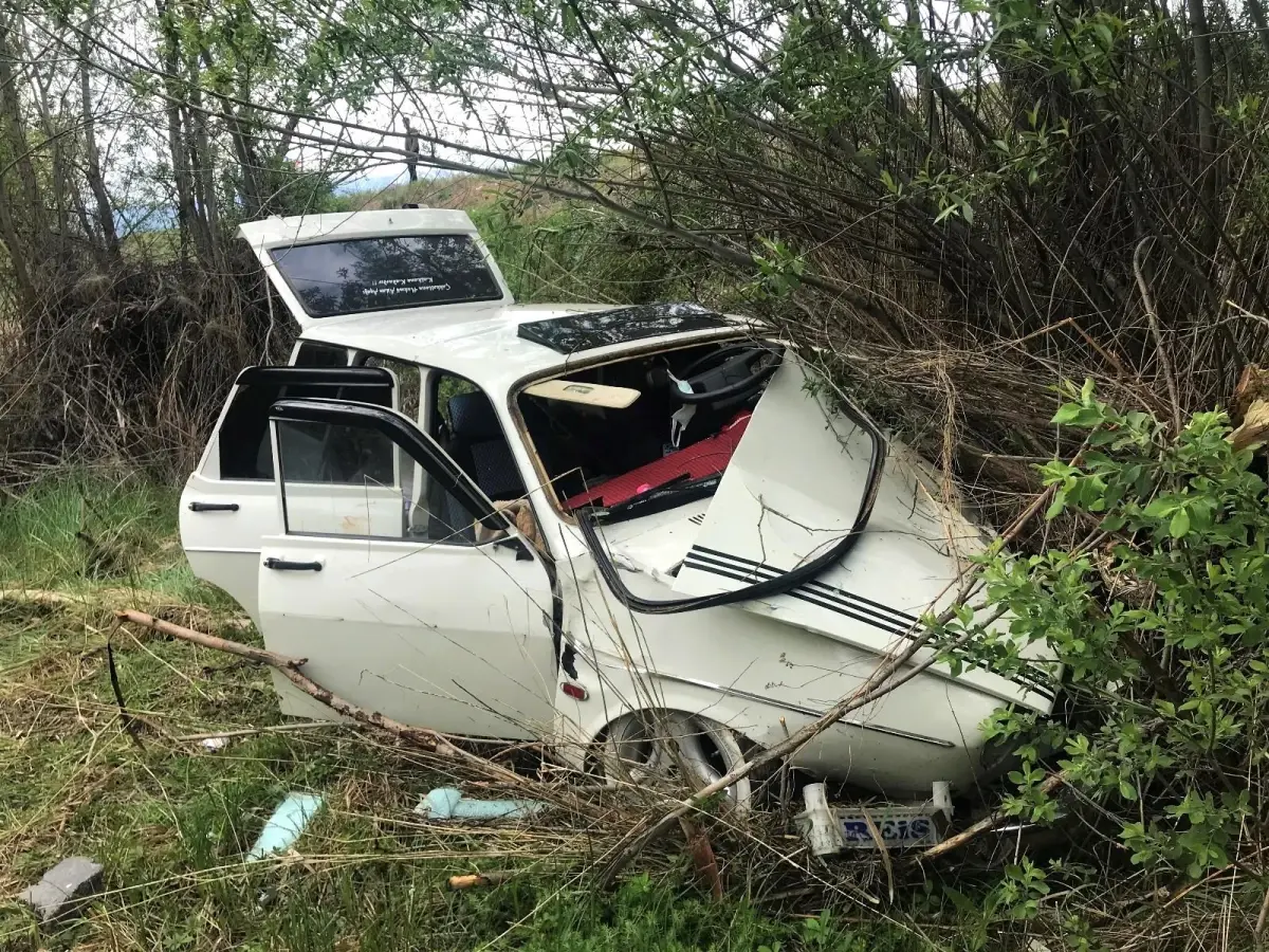 Son dakika... Erzincan\'da trafik kazası: 3 yaralı