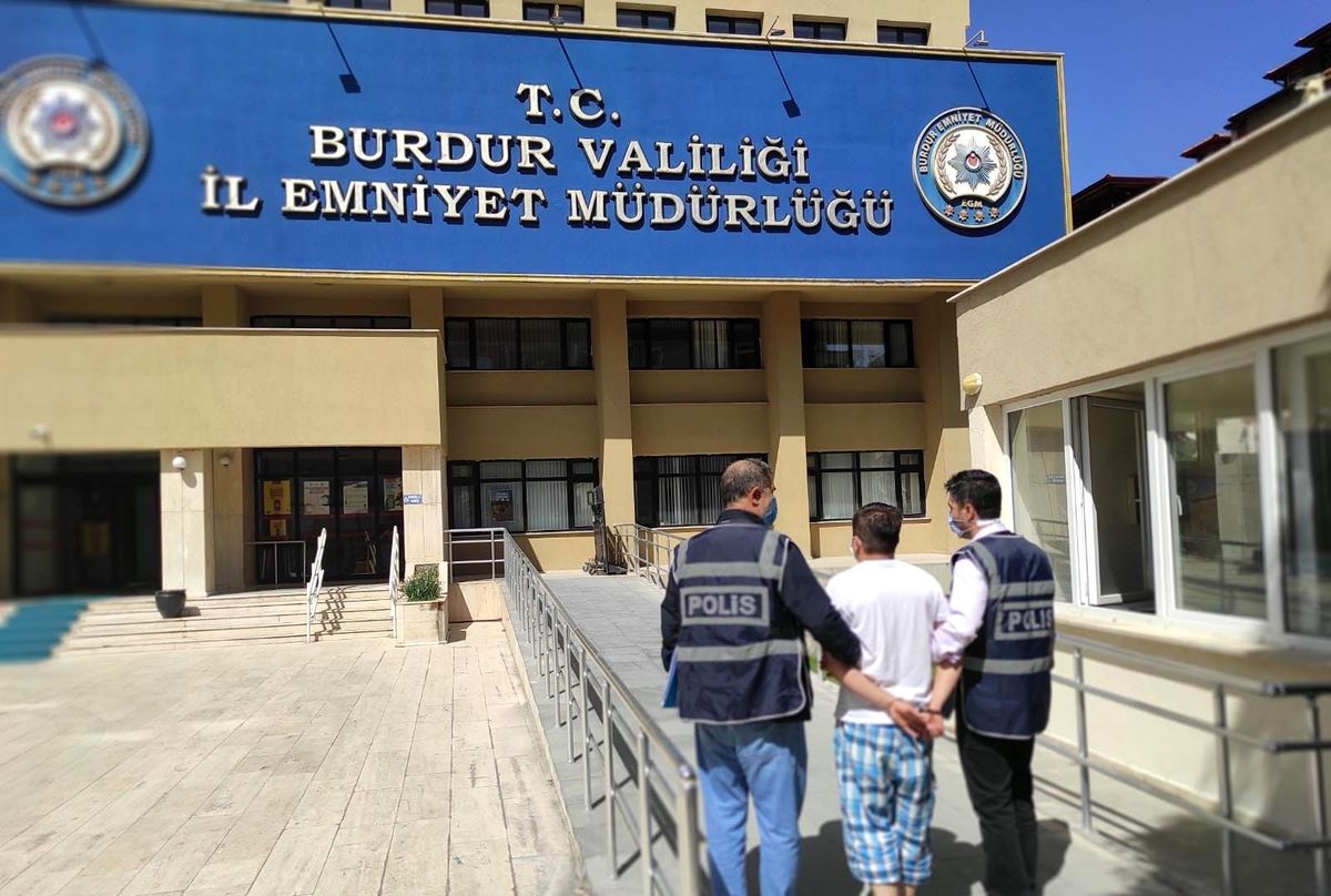İş yerinden 75 bin TL çalan hırsız tutuklandı