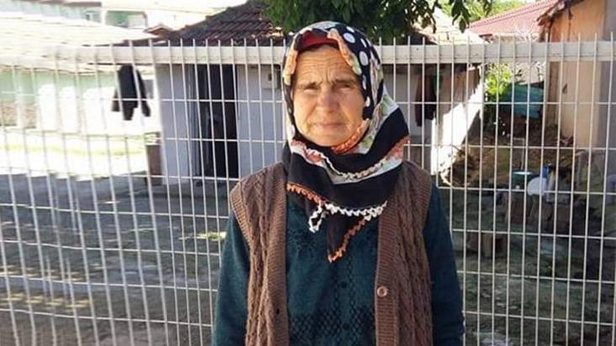 Cani eş sinirlenerek 71 yaşındaki karısının boğazını kesti